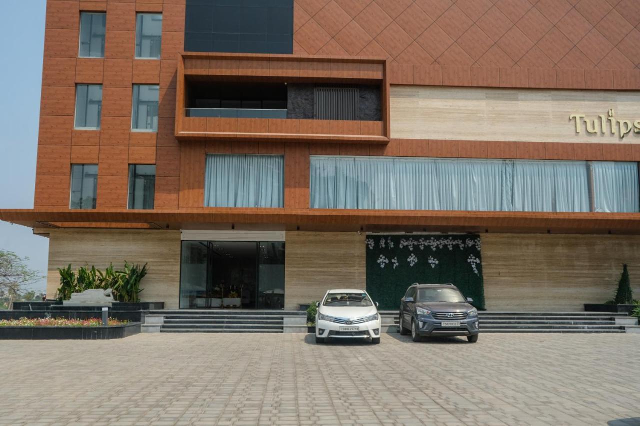 Hotel Tulips Grand Hyderabad Exterior photo